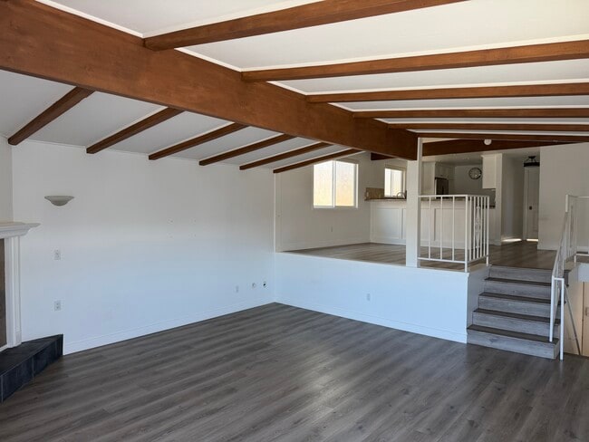 Photo - 1633 Goodman Ave