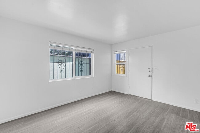 Photo - 717 Ocean Front Walk Unit C