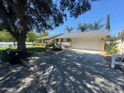 Photo - 22359 Lanark St