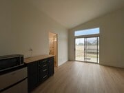 High ceilings, new flooring - 4466 San Joaquin St