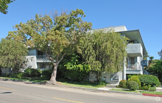 LUXURY LIVING AT AN AFFORDABLE PRICE - LUXURY LIVING AT AN AFFORDABLE PRICE Apartments