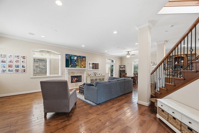 Photo - 1718 Harriman Ln
