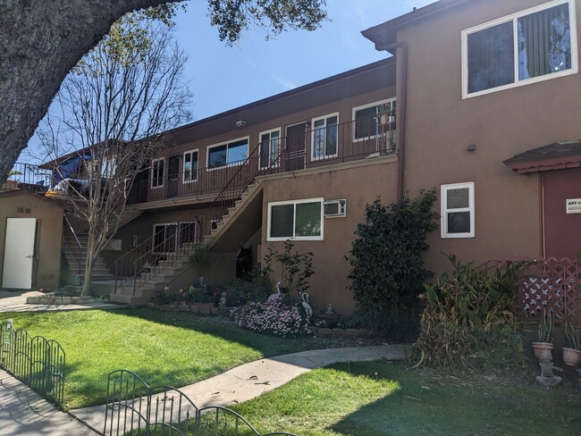 Photo - 666 Pioneer Dr Apartments Unit #5
