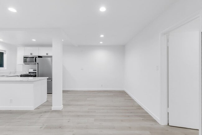 Photo - 1138 Cardiff Ave Unit 3