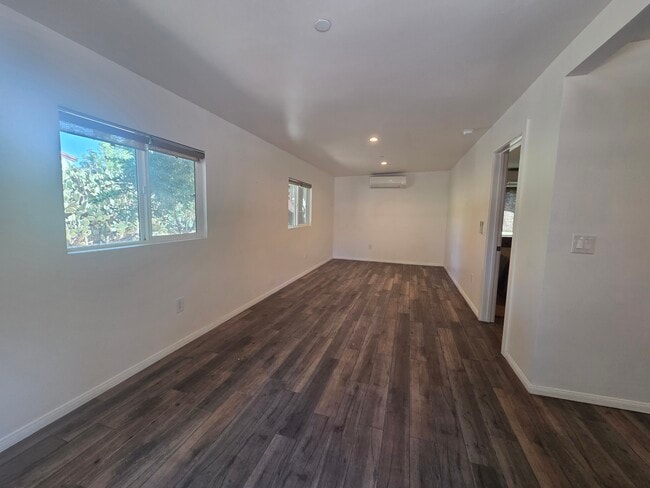 Photo - 5445 Aura Ave