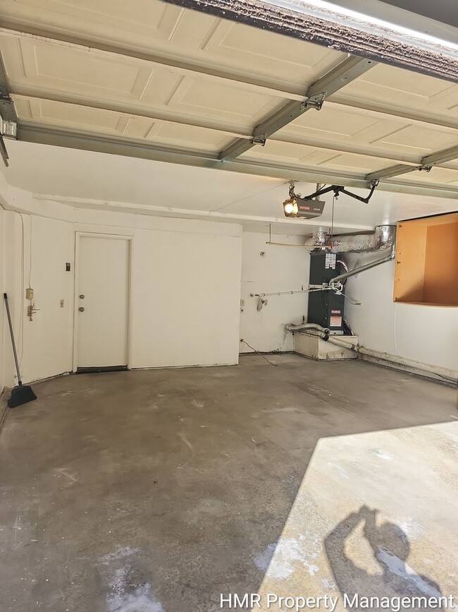 Photo - Spacious & Convenient 3-Bedroom Townhouse