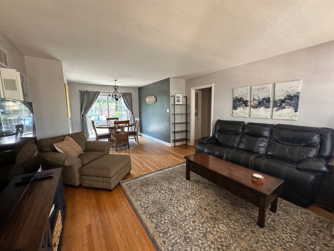 Photo - 7221 Vassar Ave Unit ID1388508P