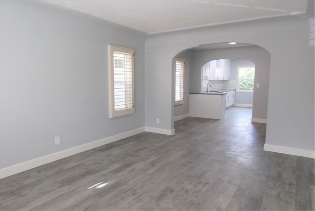 Building Photo - BB LLC - Savona Walk Unit 61
