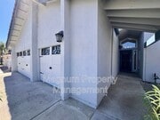 Photo - 25483 Blackthorne Dr