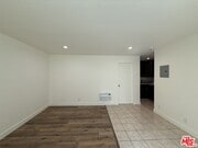Photo - 2400 Vanderbilt Ln Unit 2402D
