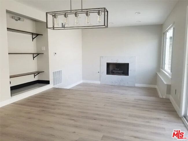 Photo - 18601 W Lassen St