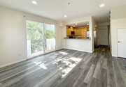 Photo - 5330 Satsuma Ave Townhome