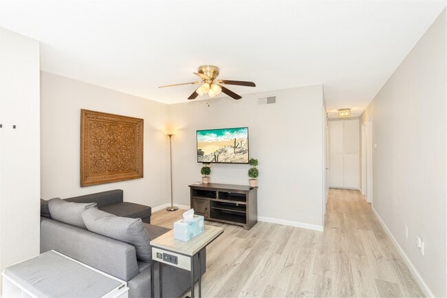 Photo - 31208 Camino Del Este