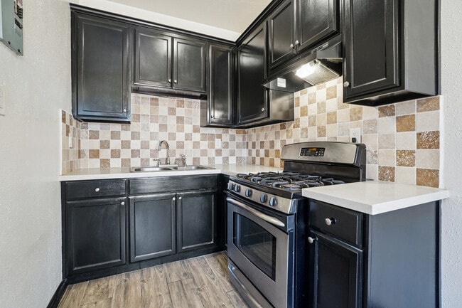 Photo - 2014 Torrance Boulevard