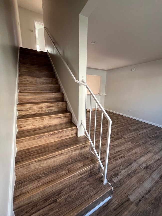 Unit B - Stairs - 2411 Harriman Ln