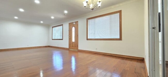 Photo - 700 E Angeleno Ave