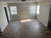 Photo - 5140 Newcastle Ave