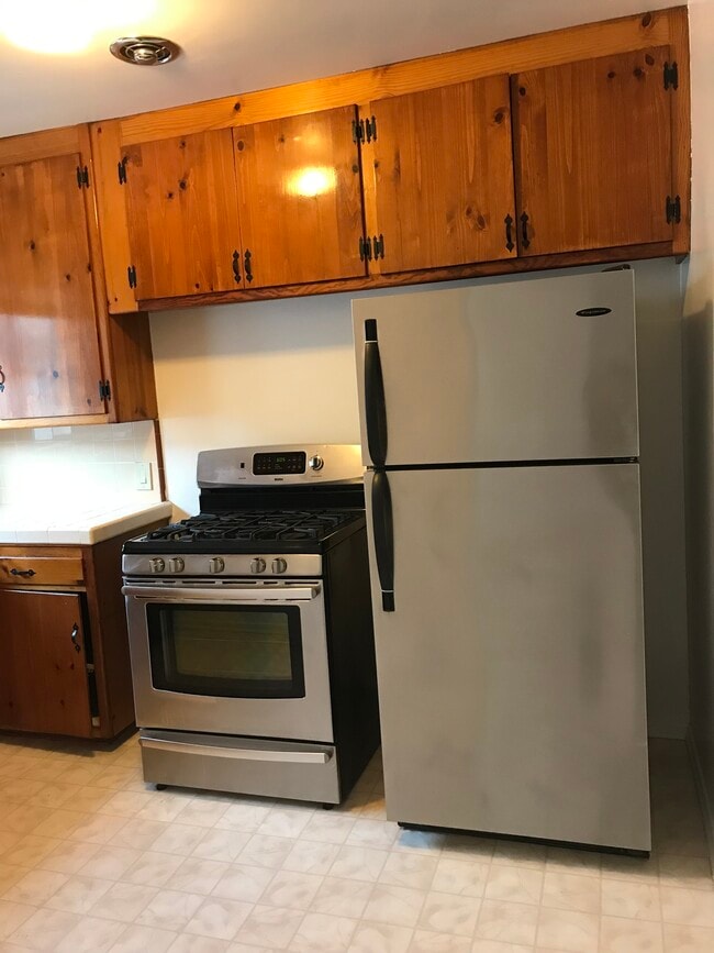 Photo - 1064 Wooster S St Unit atinaproperties@gmail.com