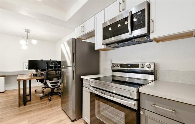 Photo - 110 N 2nd Ave Unit 212