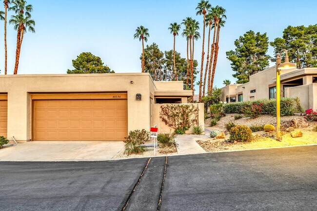 Photo - 48594 Oakwood Way