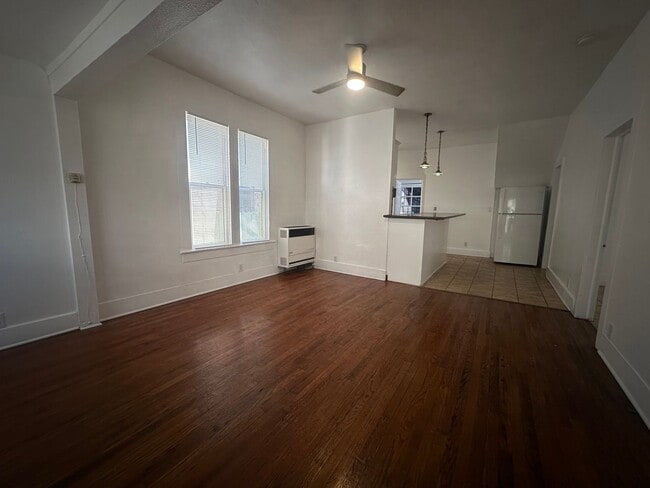 Photo - 335 Orange Ave Unit 335