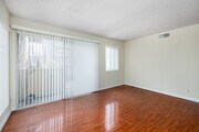 1BD, 1BA - 625SF - Living Room - Irolostar Apartments
