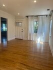 Entrance to living room - 5152 Stratford Rd House