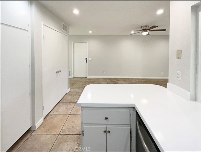 Photo - 22257 Emerald St