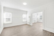 Photo - 548 N Kenmore Ave