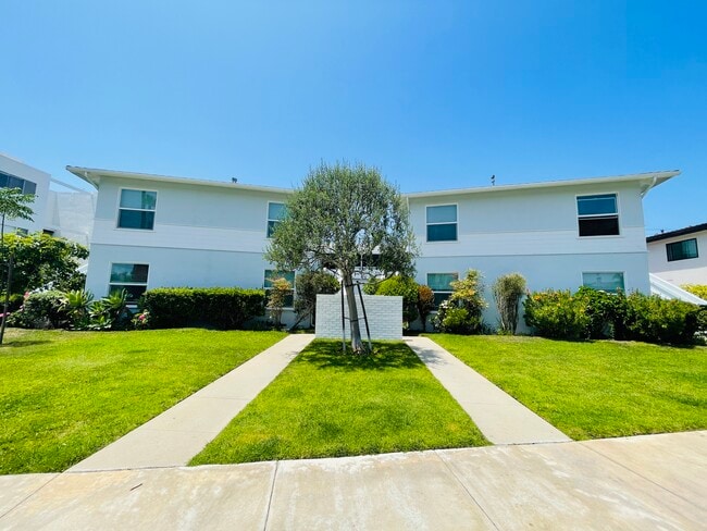 Photo - 811 S Catalina Ave