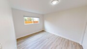 Photo - 325 E Ave