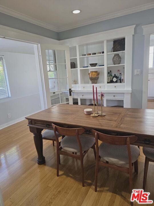 Photo - 2122 Hillhurst Ave