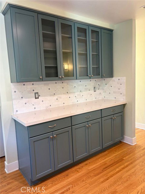 Photo - 559 W 39th St