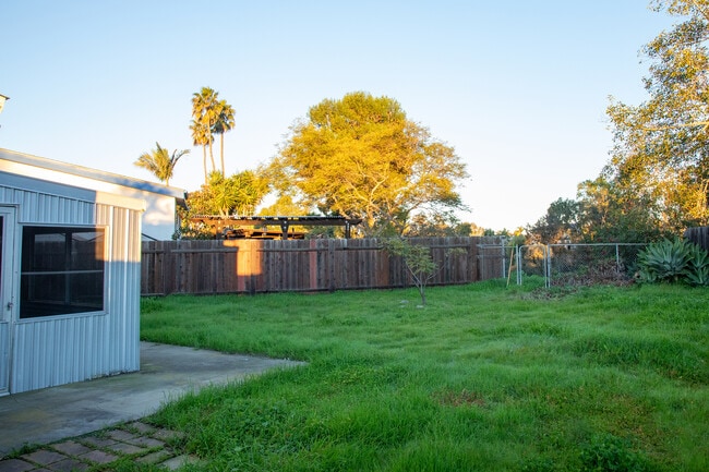 Photo - 3292 Karok Ave