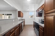 2BR, 2BA - 1,500SF - Kitchen - TARZANA 6170