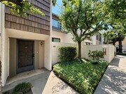 Photo - 594 W Huntington Dr