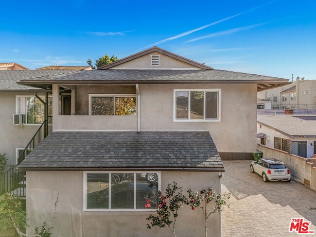 Building Photo - 10610 Landale St