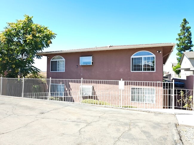 2 bedrooms 1 bath apartment in El Cajon - 2 bedrooms 1 bath apartment in El Cajon Unit 3