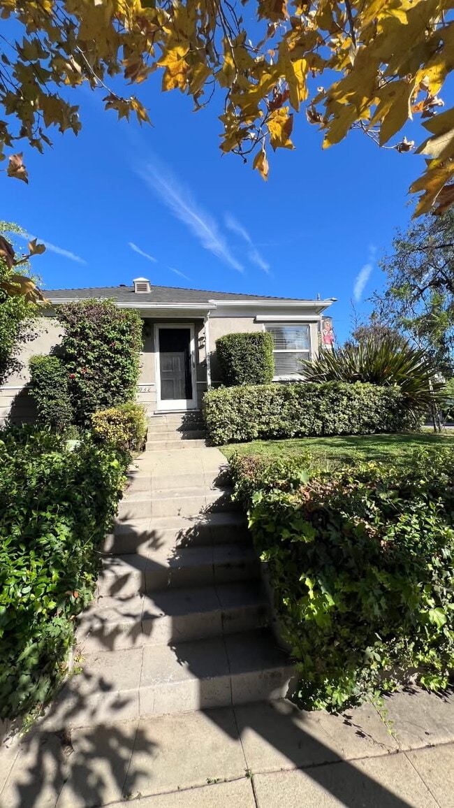 front view - 5841 W Olympic Blvd Unit 948 S Stanley Ave