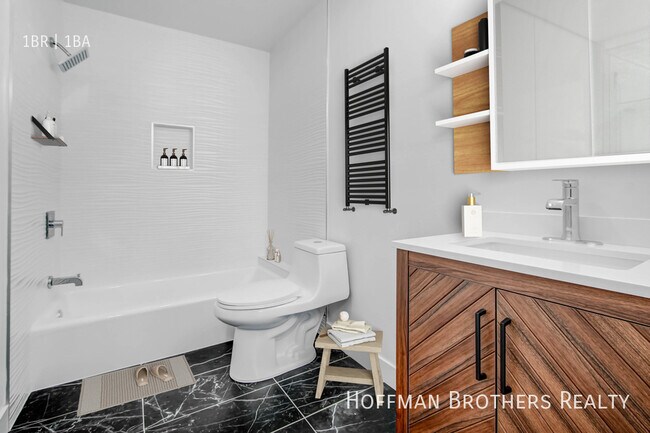 Photo - 5926 S Hoover St Unit 3/4