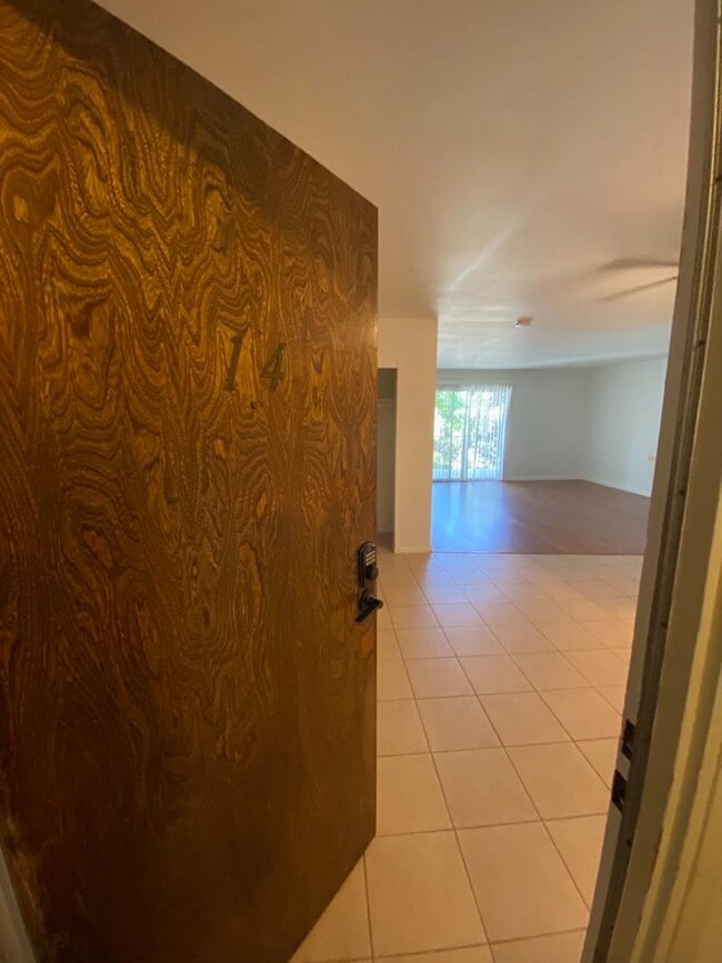 Photo - 2050 Meridian Ave