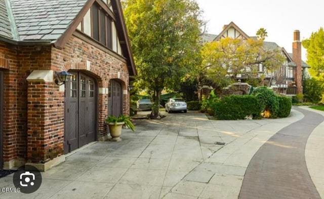 Photo - 141 N Grand Ave