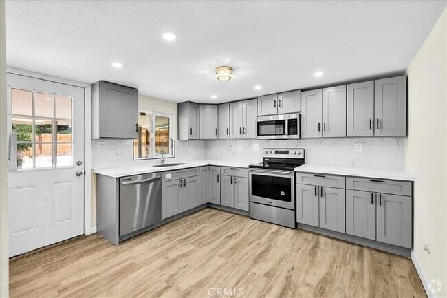 Building Photo - 6064 Cahuilla Ave Rental