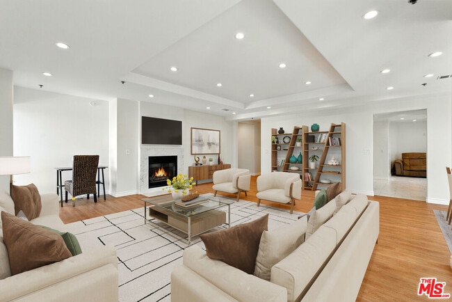 Photo - 10336 Wilshire Blvd Unit 401