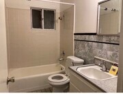 Photo - 4640 Clairemont Dr House