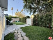 Photo - 815 N Hobart Blvd House