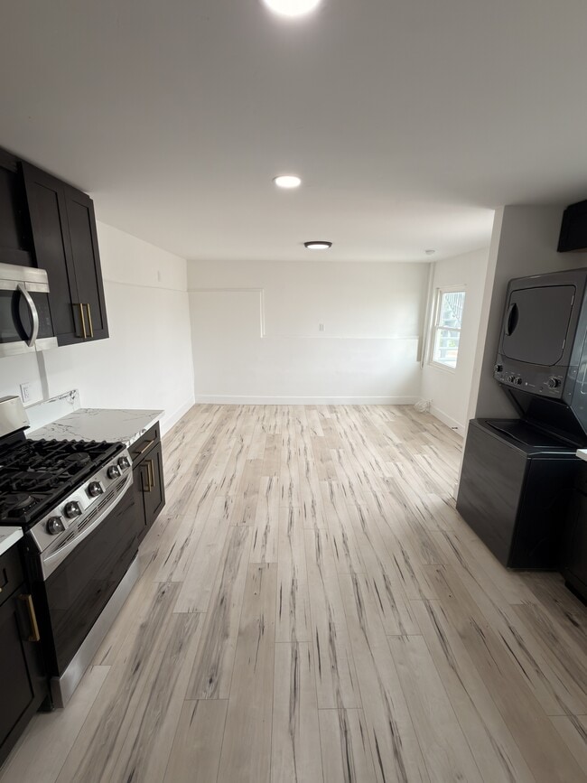 Photo - 5536 Encina Dr