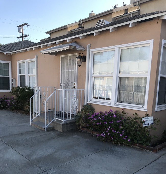 Front door - 14228 Gilmore St