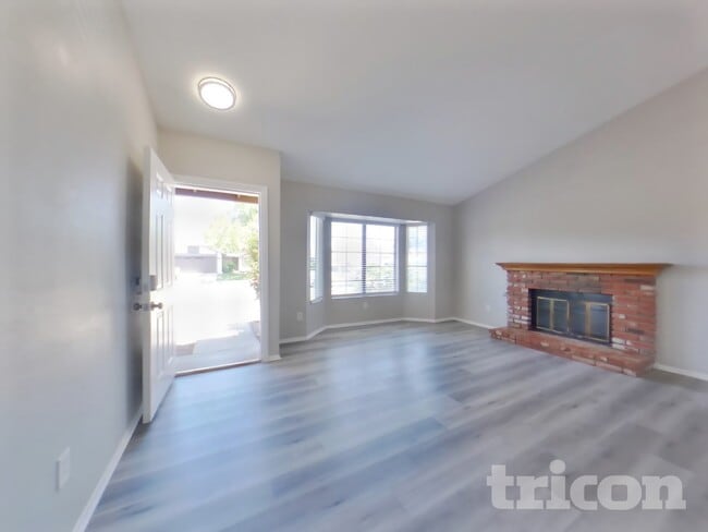 Photo - 532 E Ave J 9