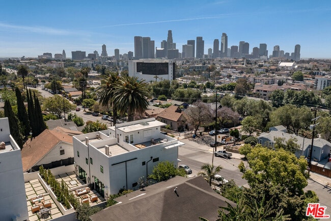 Photo - 2001 Bellevue Ave